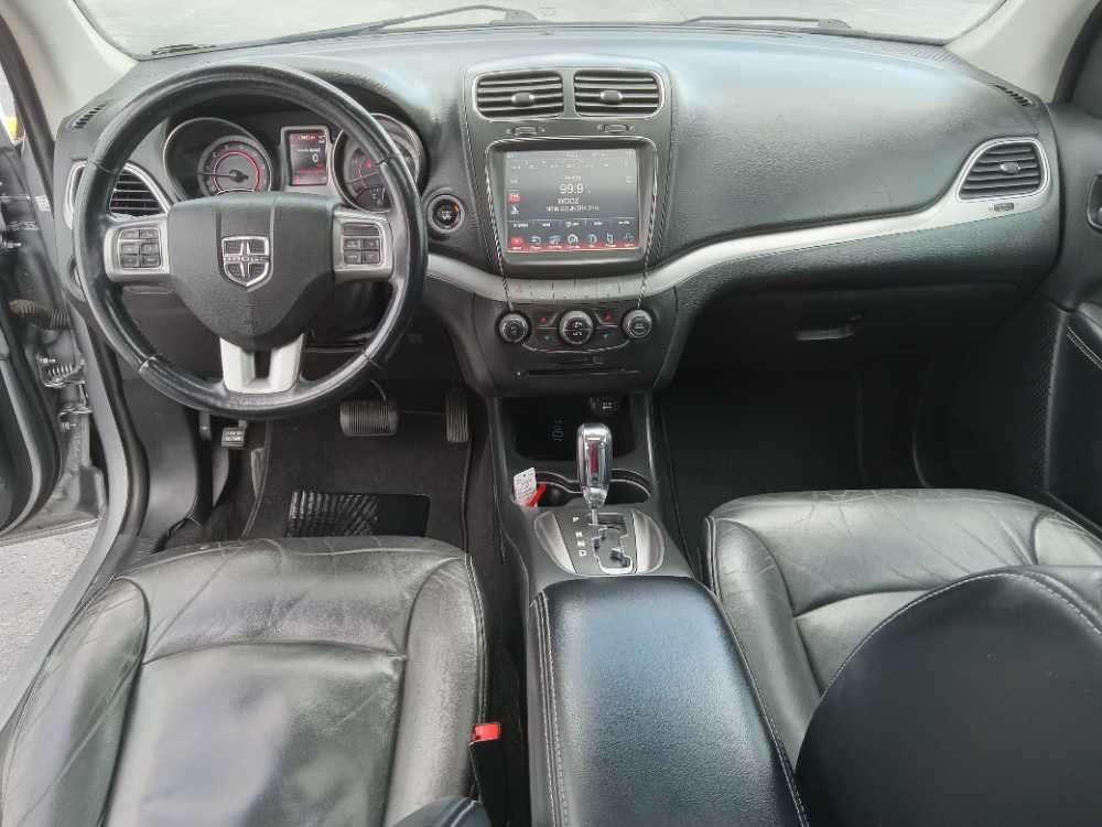 DODGE JOURNEY CROSSROAD