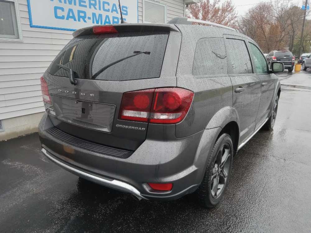DODGE JOURNEY CROSSROAD