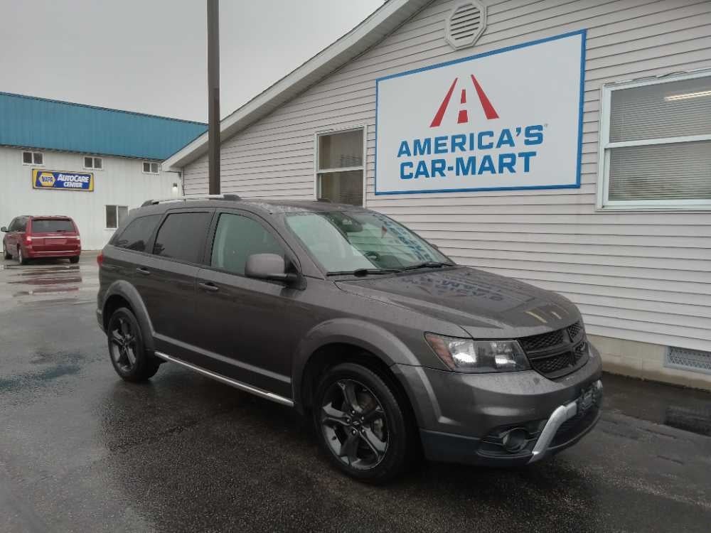 2018 Dodge Journey Crossroad's photo