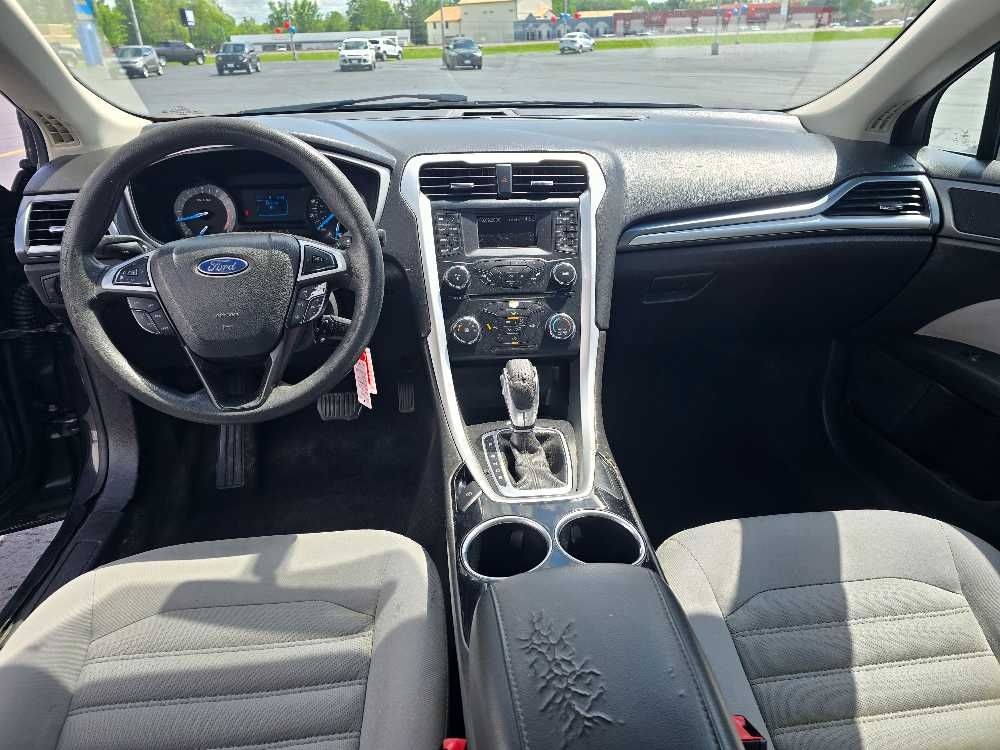 FORD FUSION S