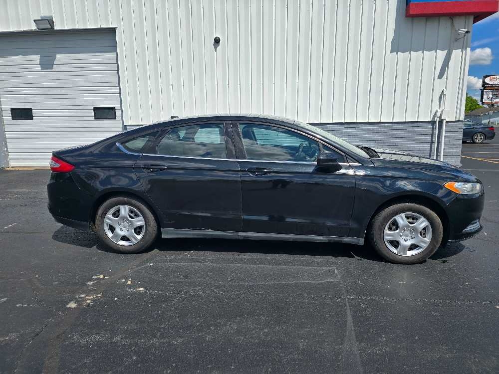 FORD FUSION S