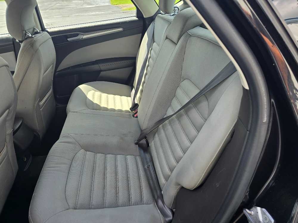 FORD FUSION S