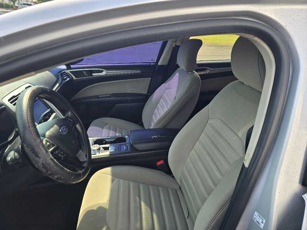 FORD FUSION S