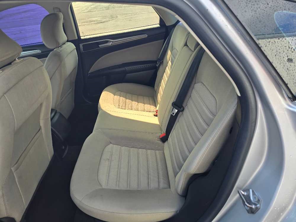 FORD FUSION S
