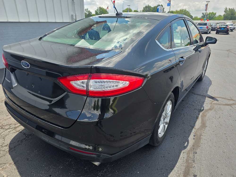 FORD FUSION S