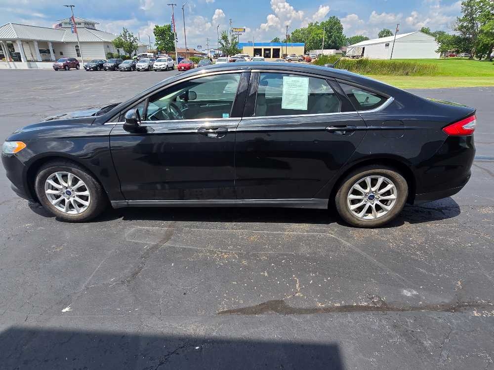 FORD FUSION S