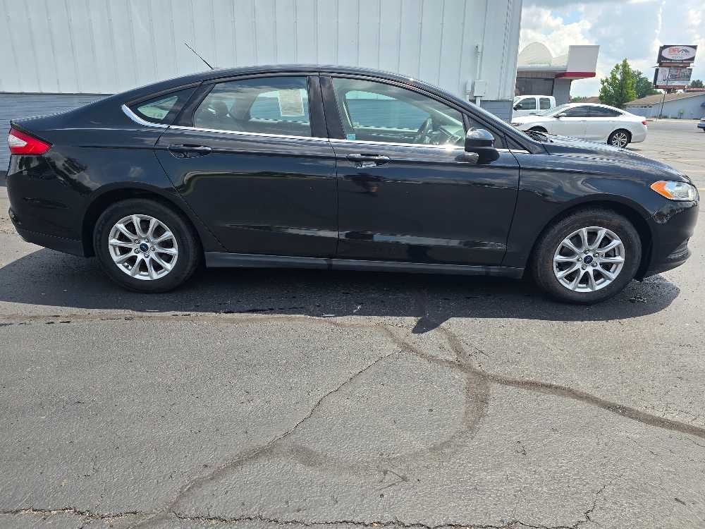FORD FUSION S