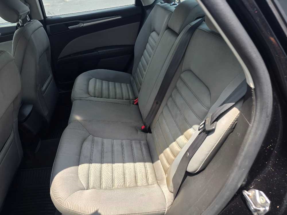 FORD FUSION S