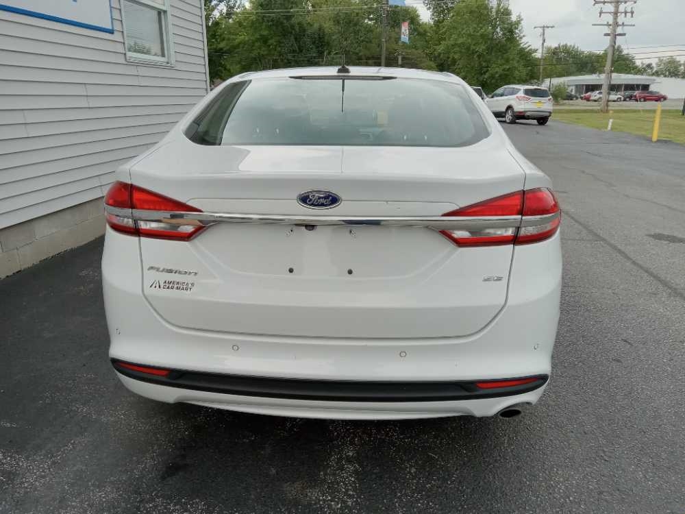 FORD FUSION SE