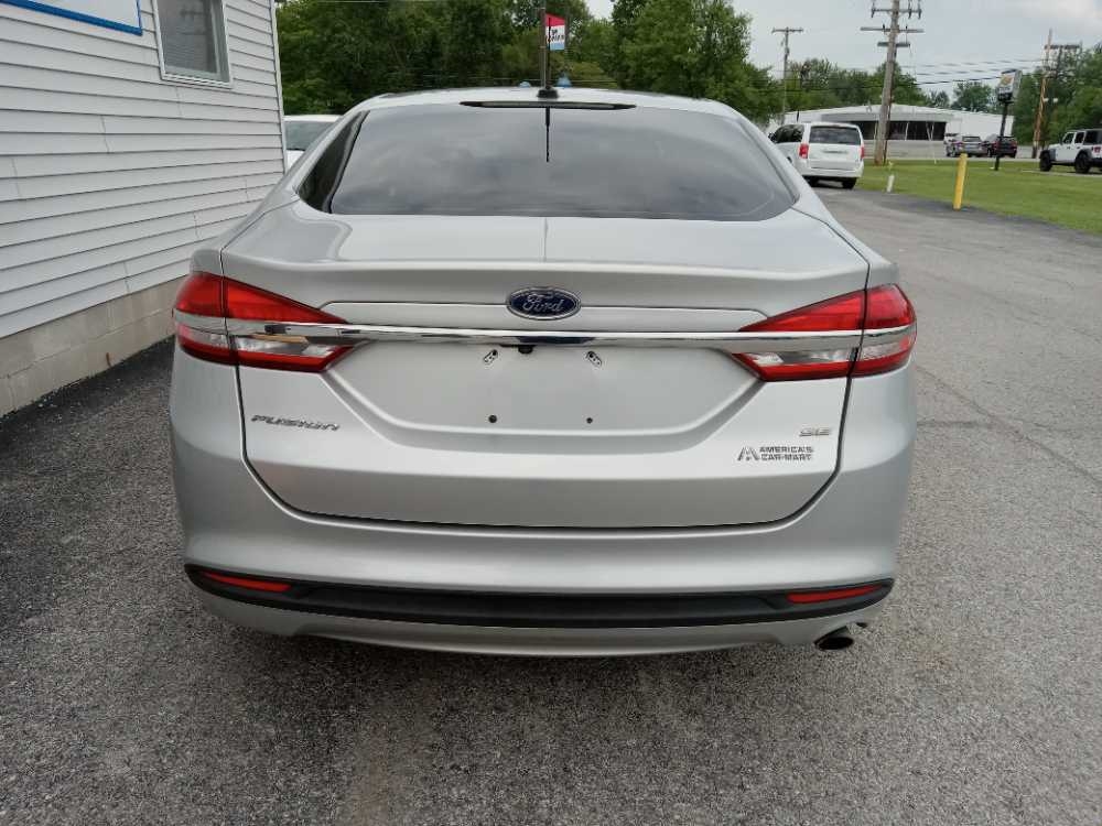 FORD FUSION SE