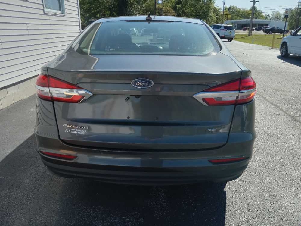 FORD FUSION SE