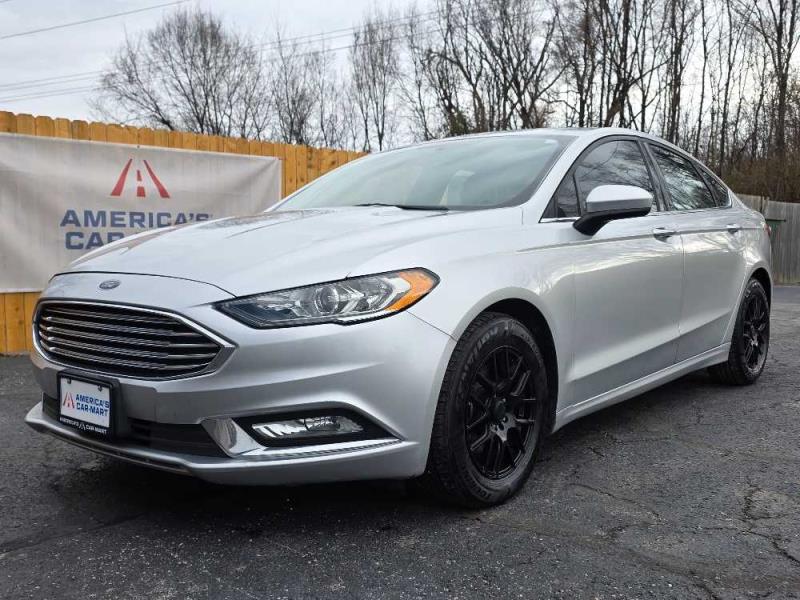 2017 Ford Fusion SE's photo