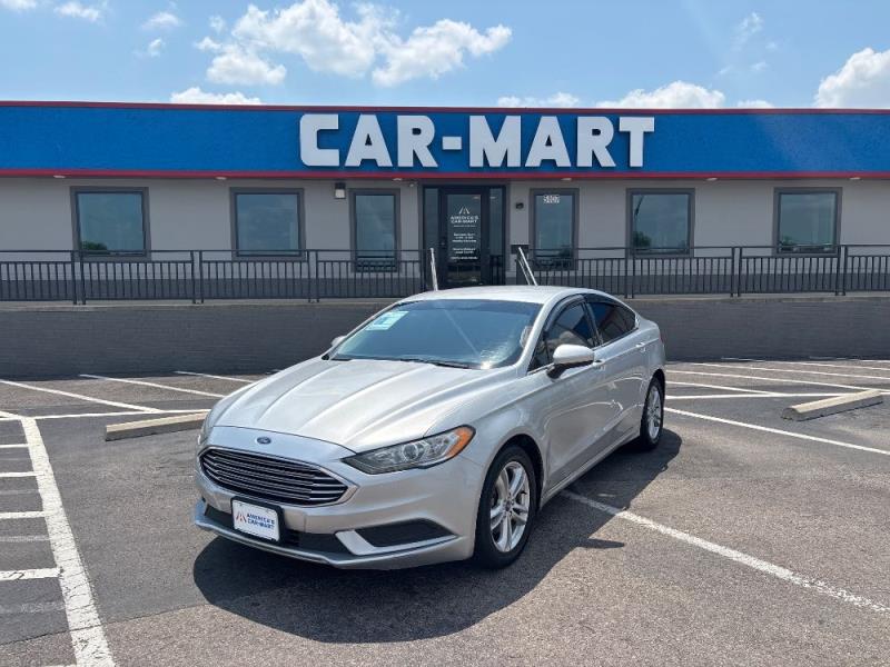 2018 Ford Fusion SE's photo