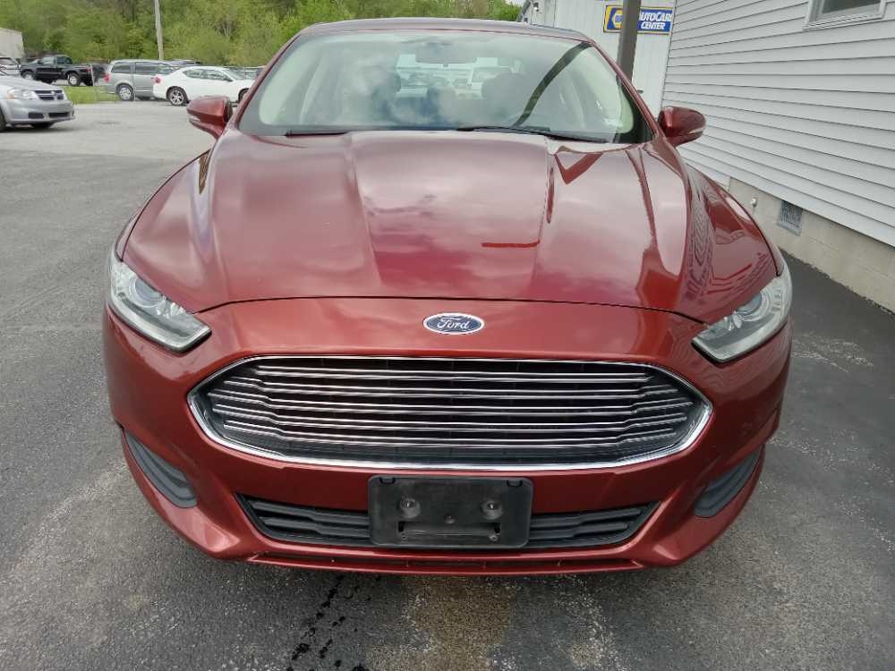 FORD FUSION SE