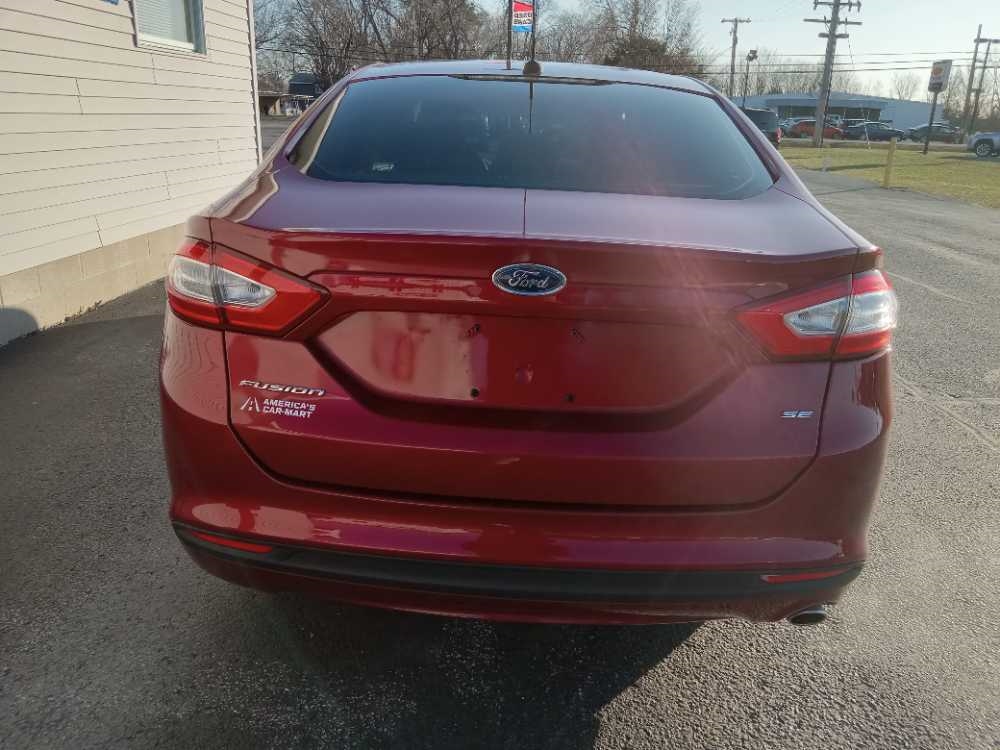 FORD FUSION SE