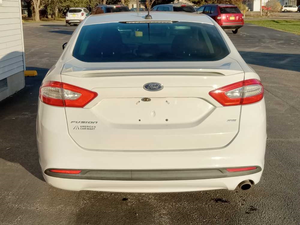 FORD FUSION SE
