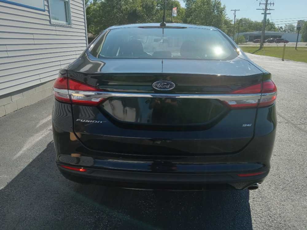 FORD FUSION SE