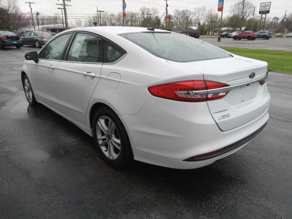 FORD FUSION SE