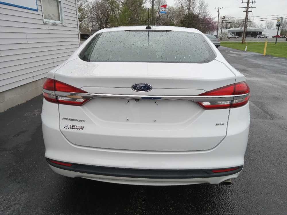 FORD FUSION SE