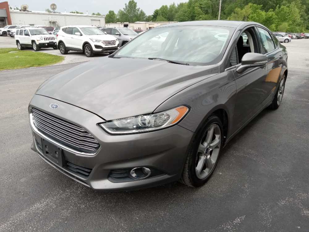 2013 FORD FUSION SE