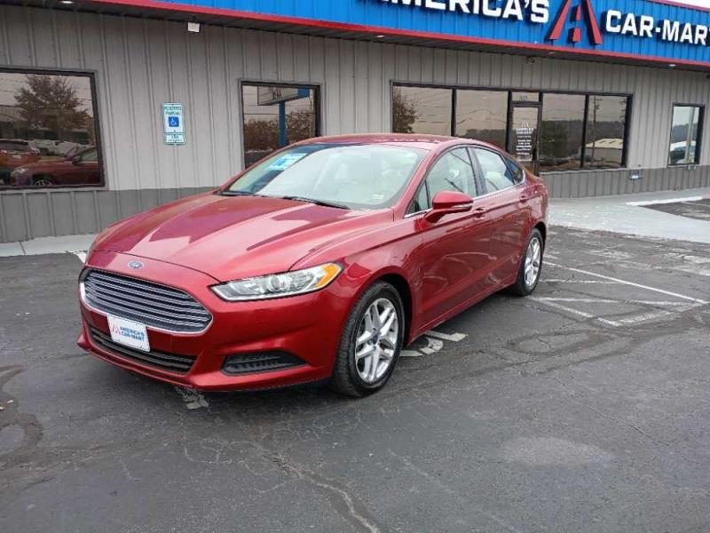 2015 Ford Fusion SE's photo