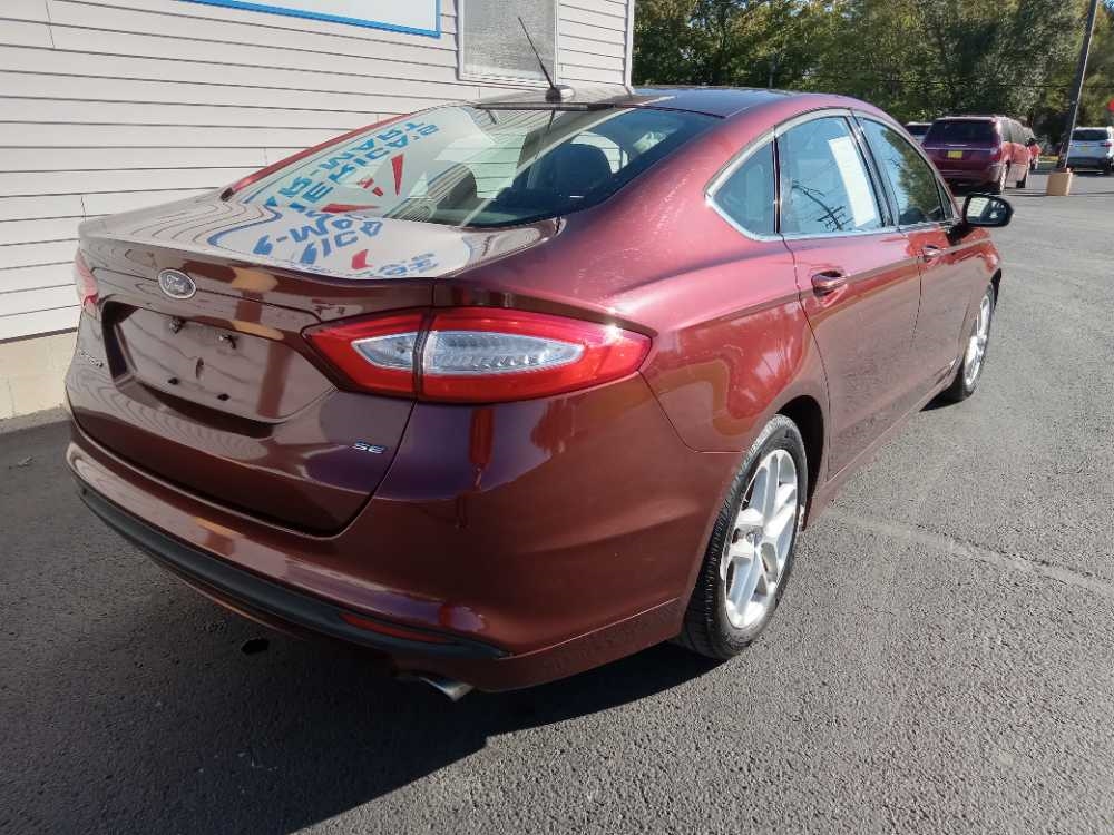 FORD FUSION SE