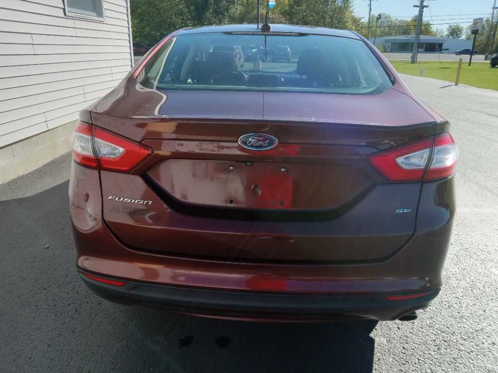 FORD FUSION SE