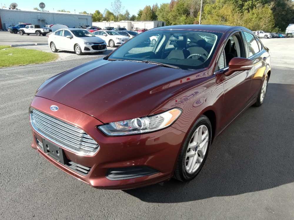 FORD FUSION SE