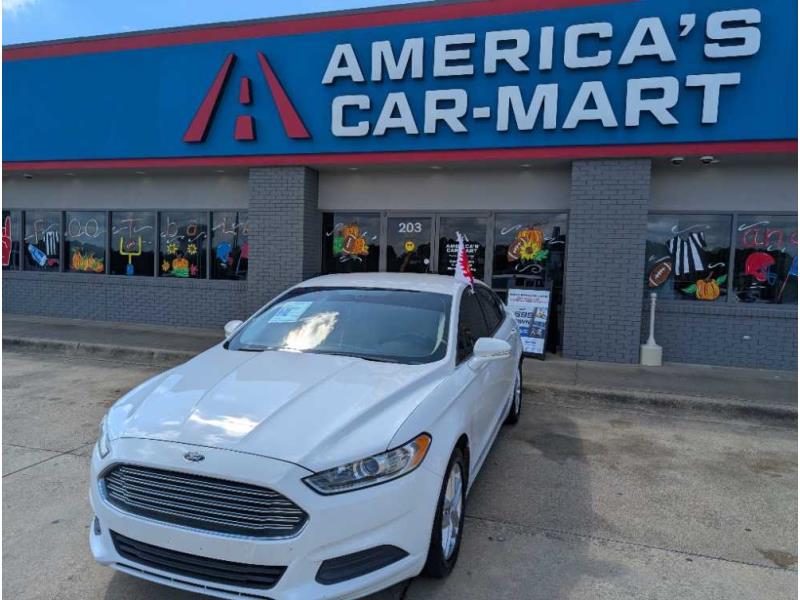 2016 Ford Fusion SE's photo