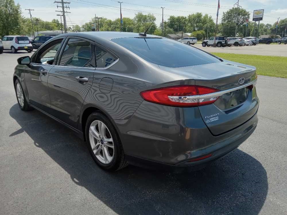 FORD FUSION SE