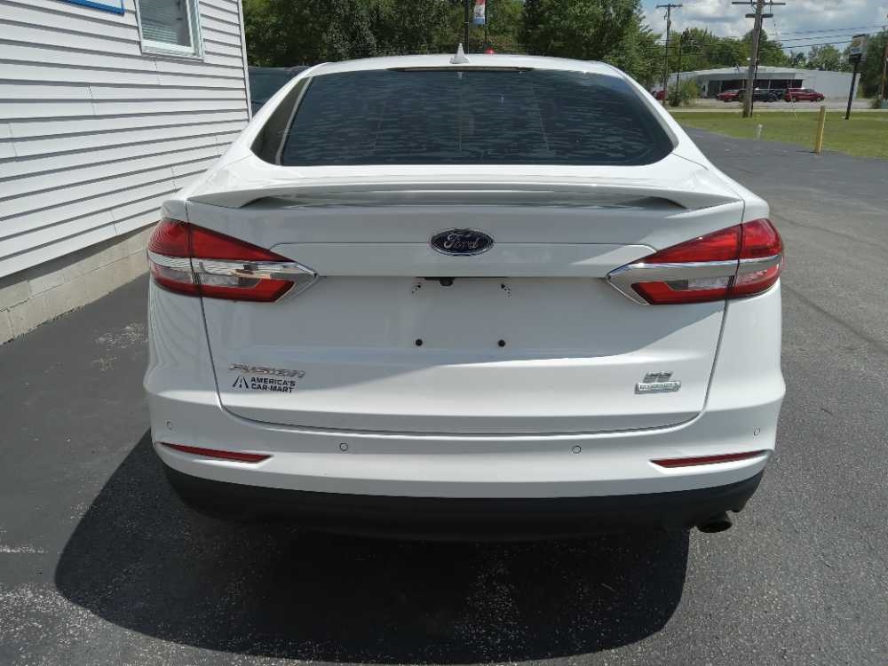 FORD FUSION SE