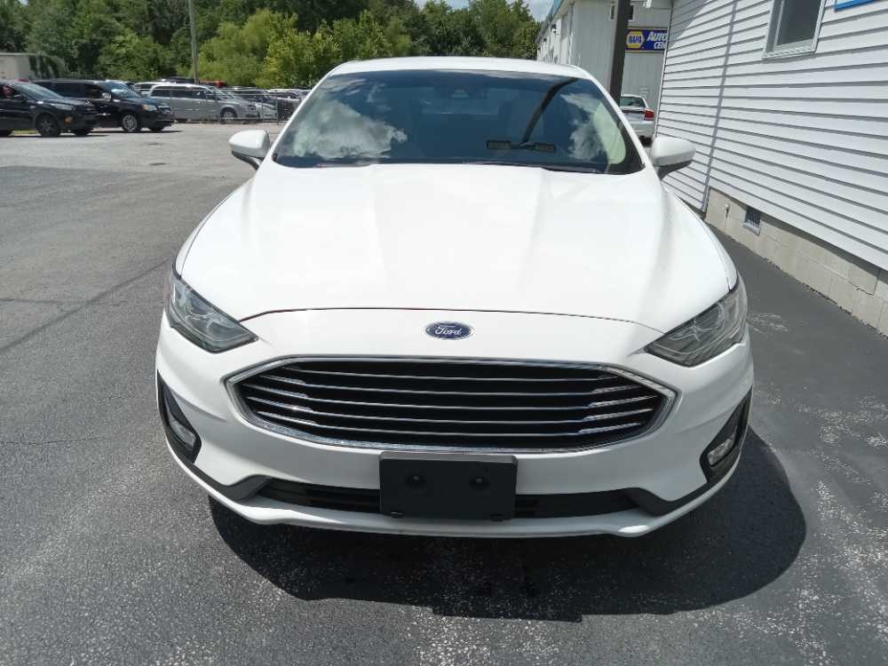 FORD FUSION SE