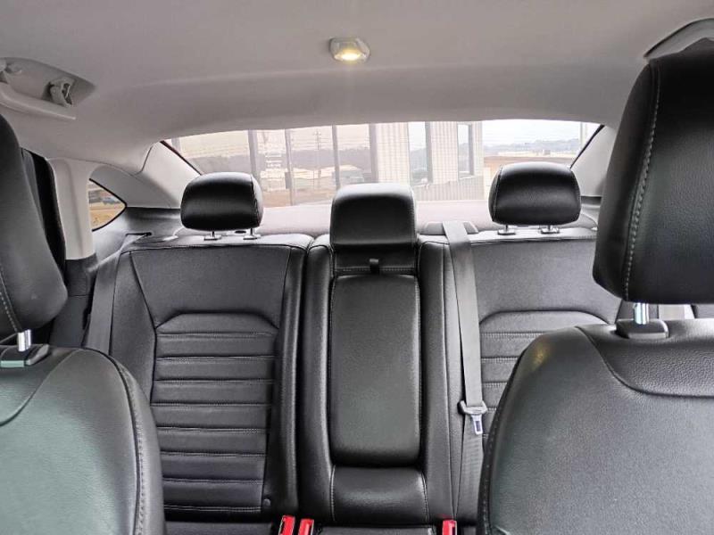 2015 Ford Fusion SE's photo