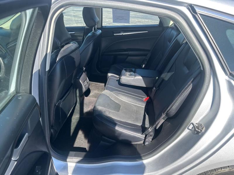 2019 Ford Fusion Titanium's photo