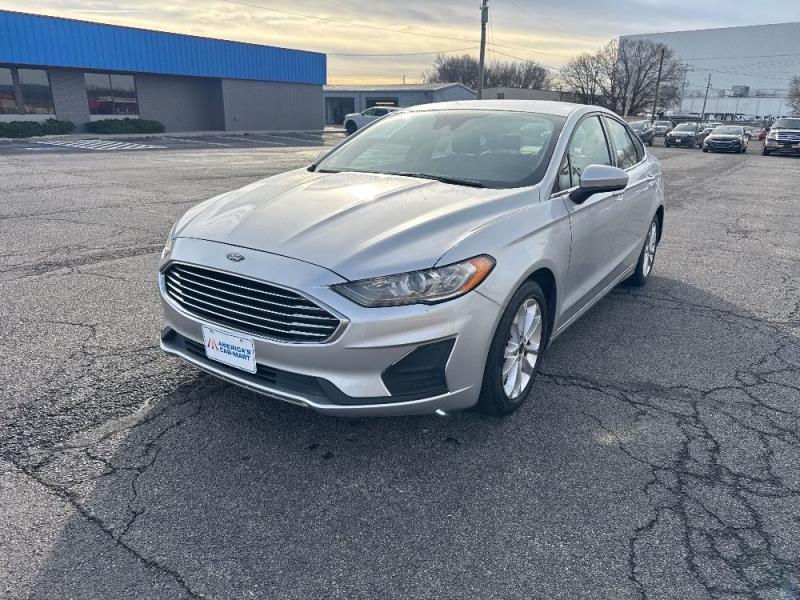 2019 Ford Fusion Hybrid SE's photo