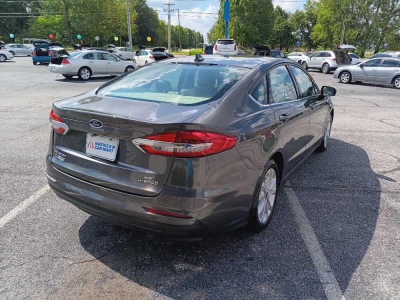 Image of 2019 Ford Fusion SE Hybrid
