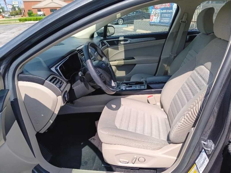 Image of 2019 Ford Fusion SE Hybrid