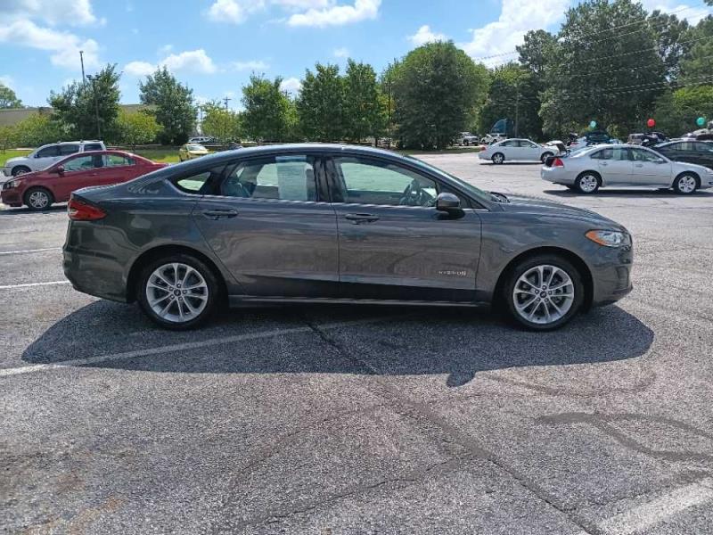 Image of 2019 Ford Fusion SE Hybrid