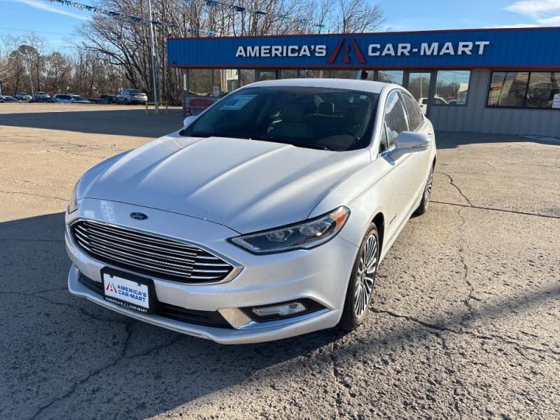 2017 Ford Fusion Hybrid Titanium's photo