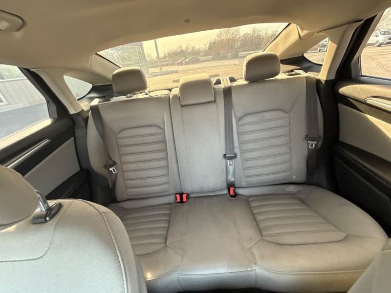 2015 Ford Fusion Hybrid S's photo