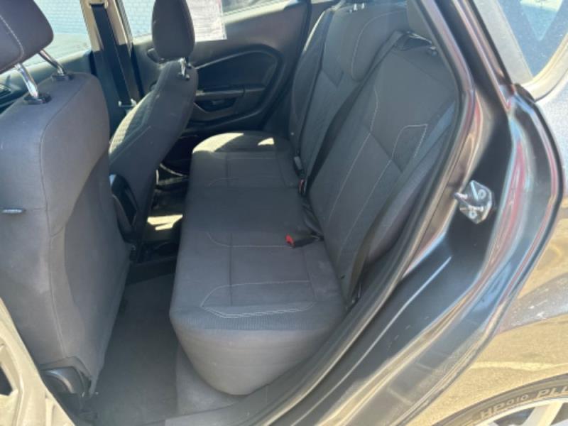 2019 Ford Fiesta SE's photo