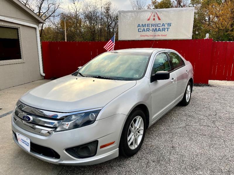 2012 Ford Fusion S's photo