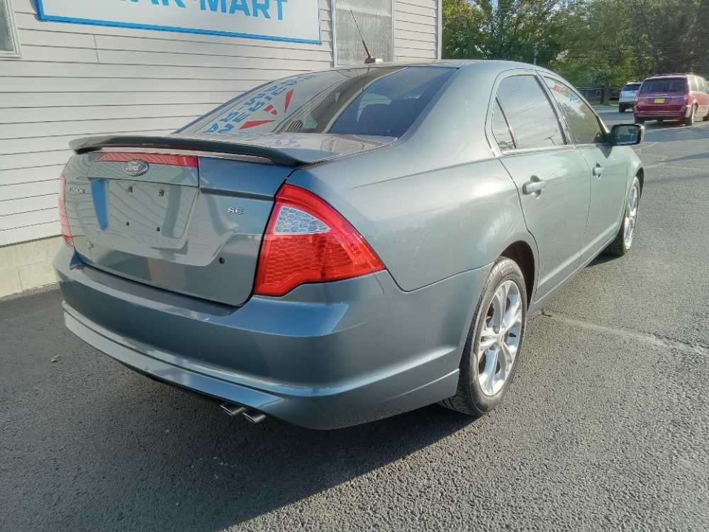 FORD FUSION SE