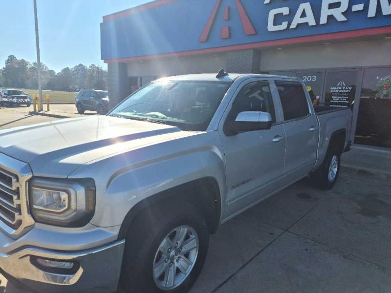 2017 GMC Sierra 1500 SLE's photo