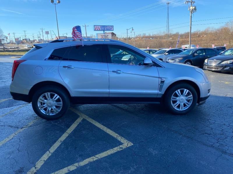 2010 Cadillac SRX Luxury Collection's photo