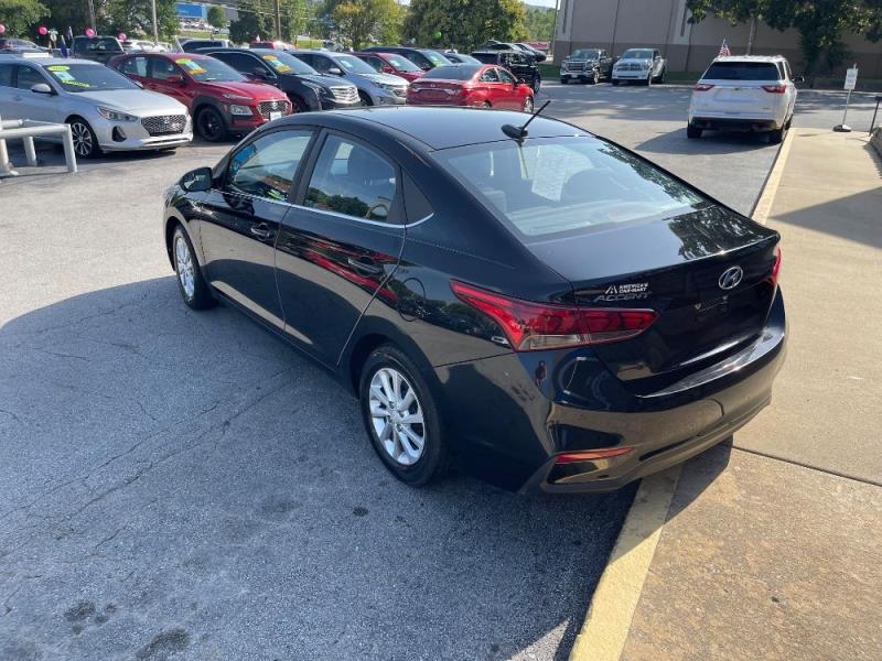 Image of 2019 Hyundai Accent SEL