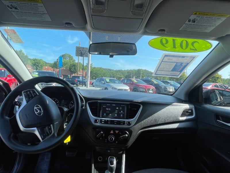 Image of 2019 Hyundai Accent SEL