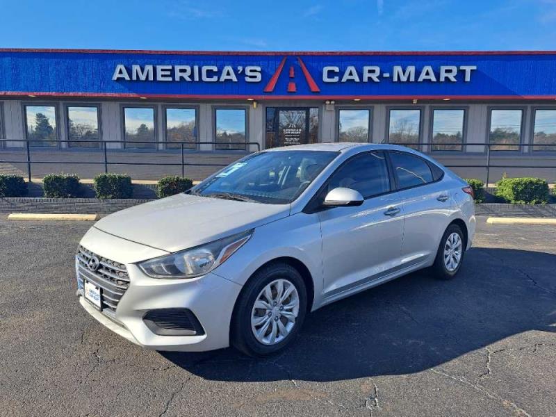 2020 Hyundai Accent SE's photo