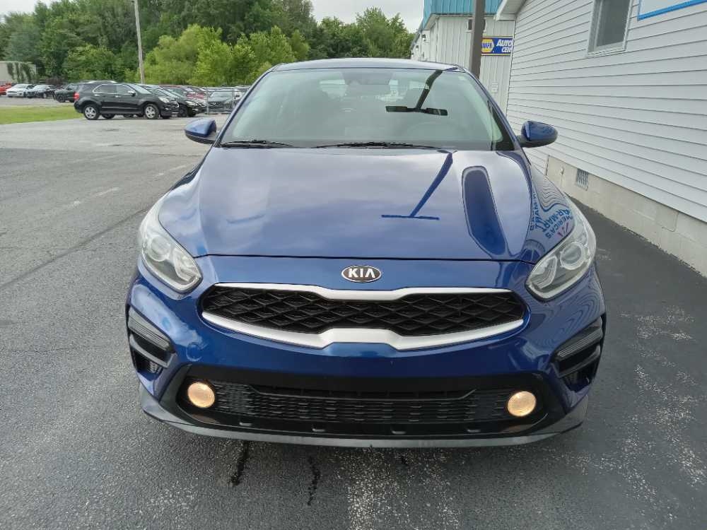 KIA FORTE FE; LXS