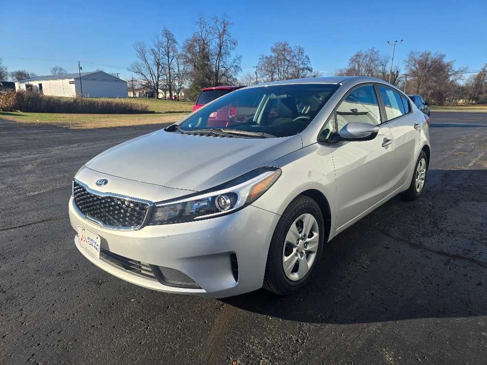 2017 Kia Forte LX's photo